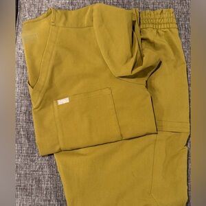 Figs Martini Olive Scrub Pants